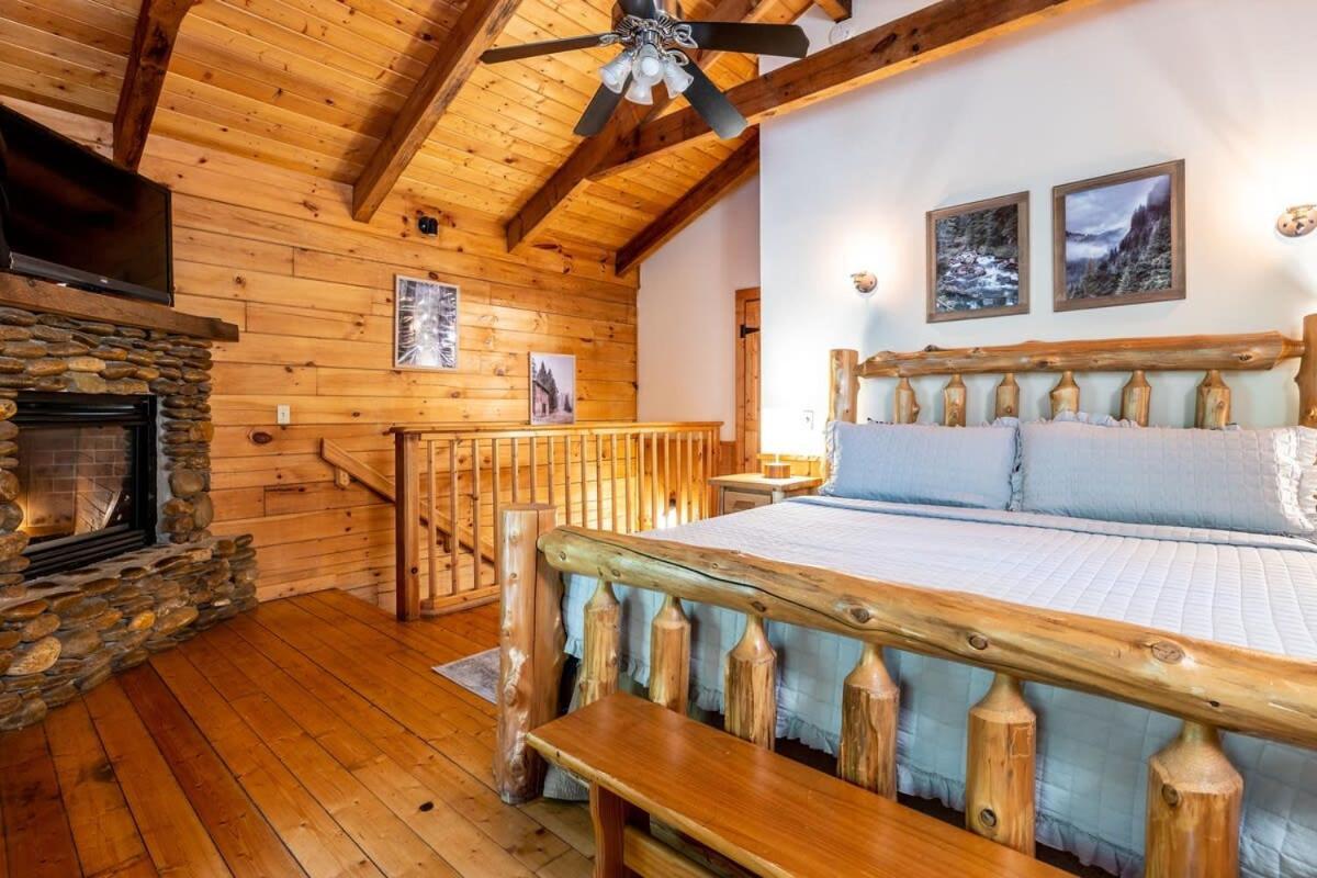 Quaint & Secluded Near Dollywood With Bbq&Hot Tub Villa Pigeon Forge Exteriör bild