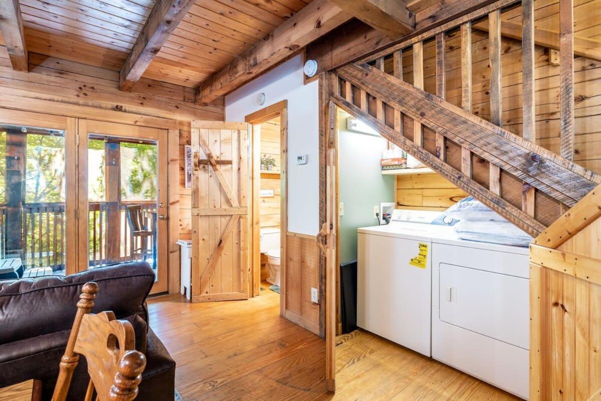 Quaint & Secluded Near Dollywood With Bbq&Hot Tub Villa Pigeon Forge Exteriör bild